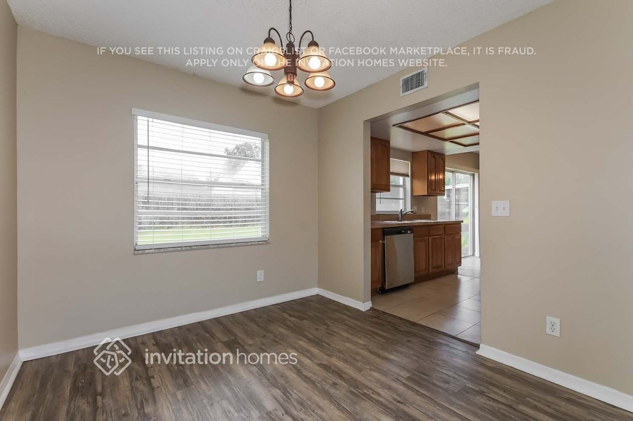 9707 Little Pond Way - Photo 7 of 18