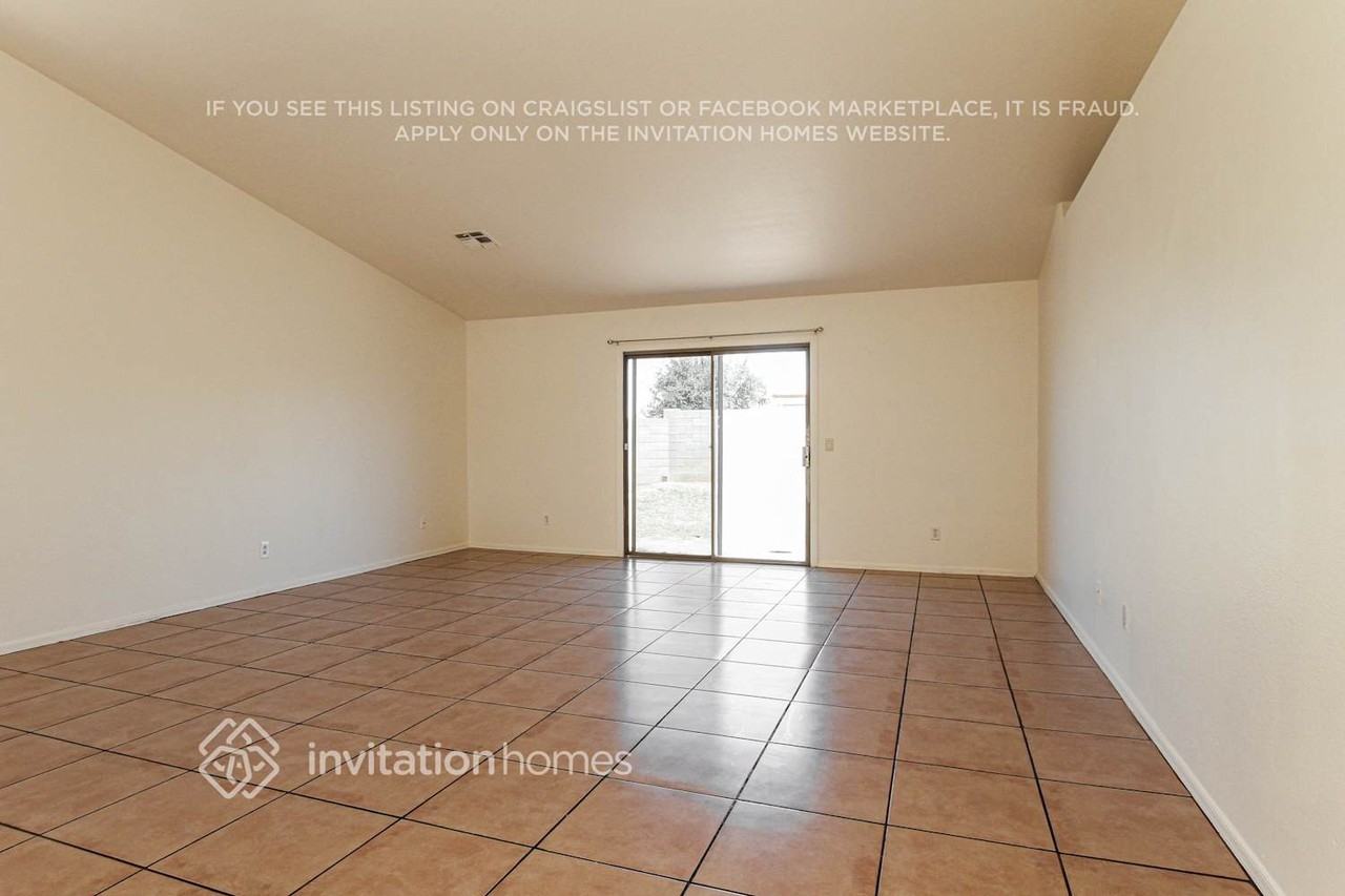 8416 W Monterey Way - Photo 3 of 17