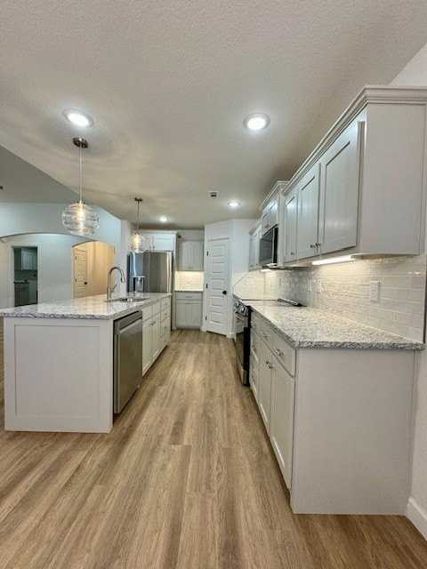 2250 Hunter Dr - Photo 7 of 21