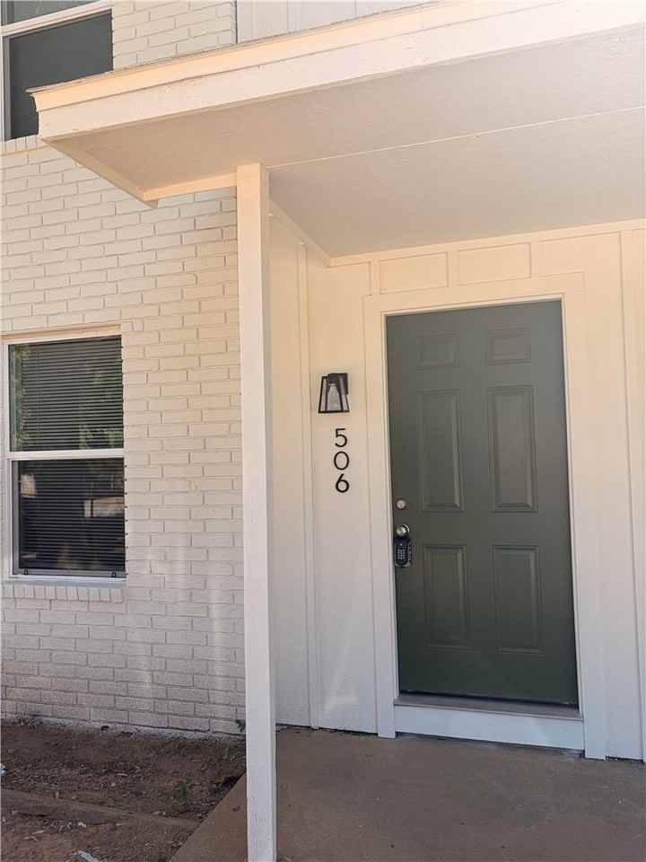 506 N Betty Jo Dr - Photo 2 of 17
