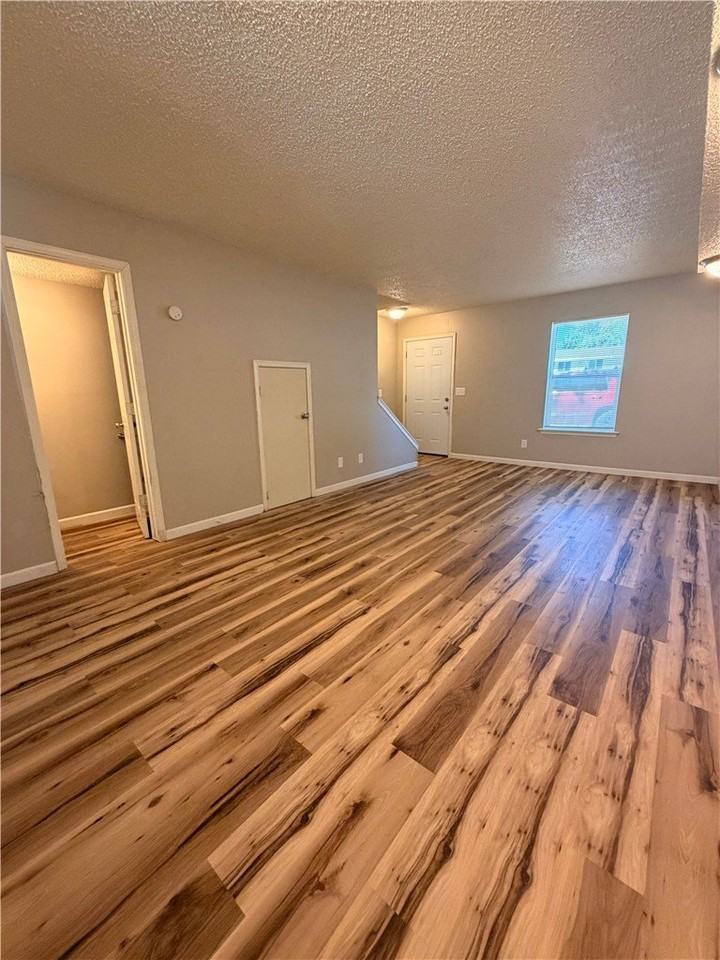 506 N Betty Jo Dr - Photo 5 of 17