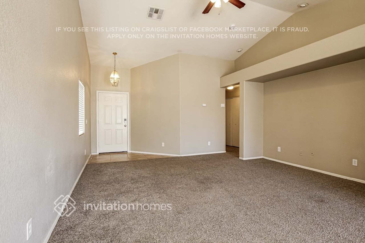 10436 W Granada Rd - Photo 4 of 17
