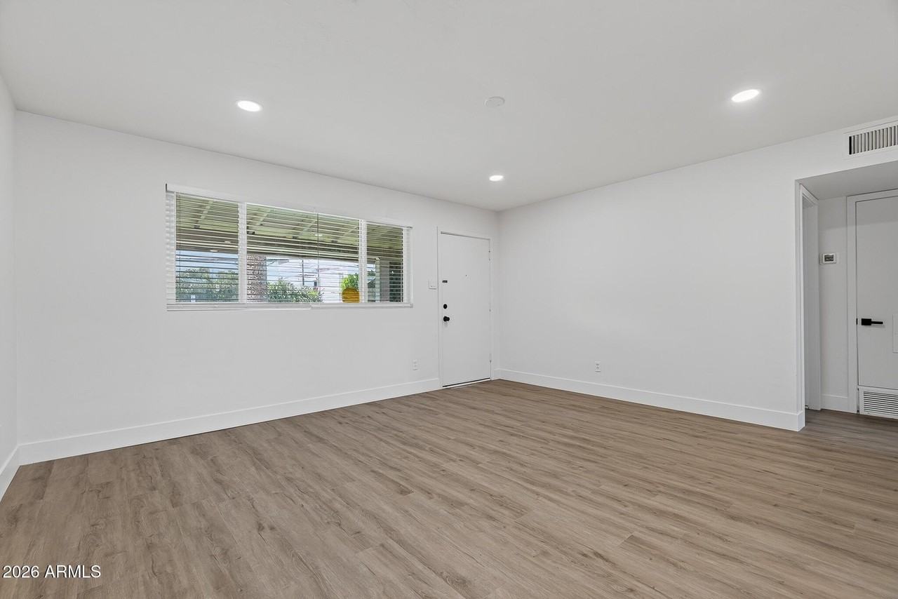 7802 E Heatherbrae Ave #2 - Photo 4 of 19