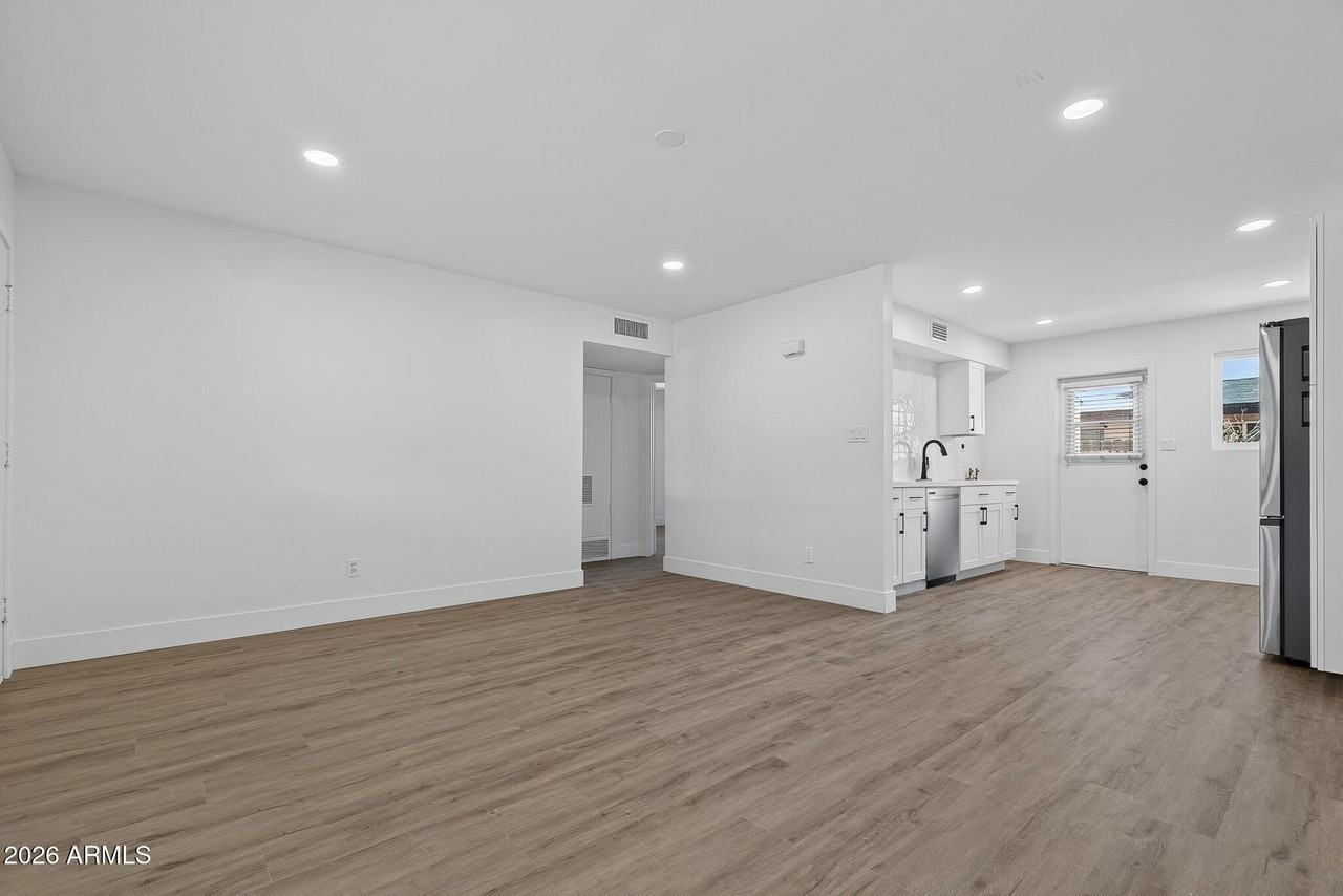 7802 E Heatherbrae Ave #2 - Photo 6 of 19
