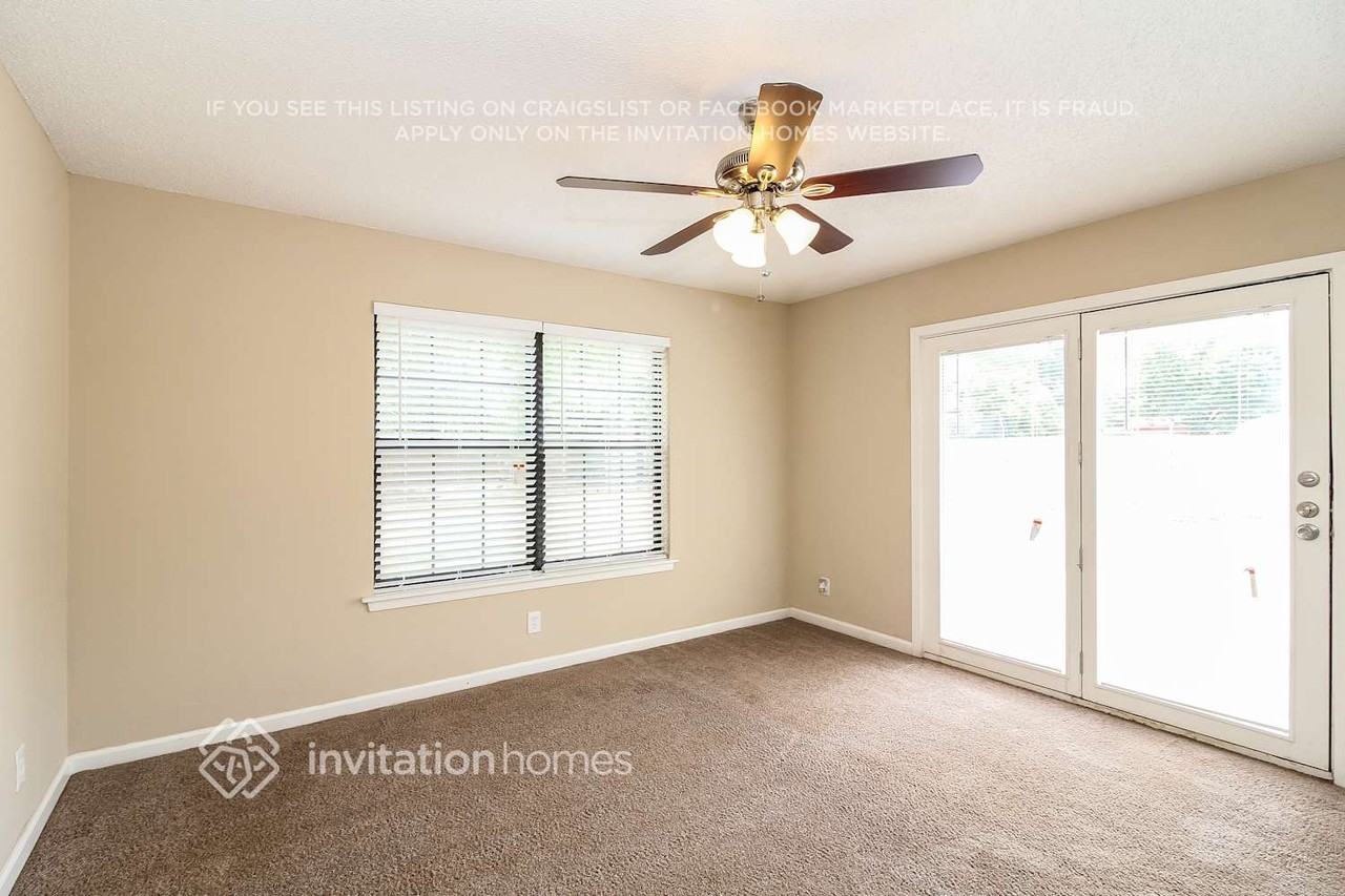 3718 Twin Oaks Ct - Photo 5 of 13