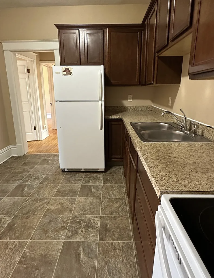 3200 Bloomington Ave #2 - Photo 7 of 10