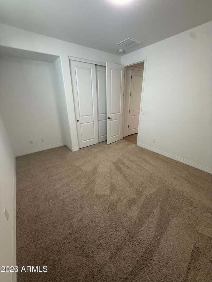 5731 S Labelle - Photo 7 of 16