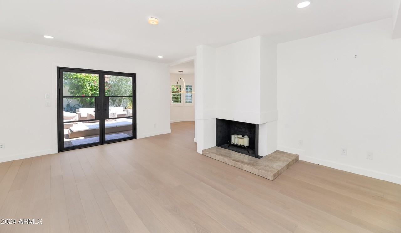 8030 E Via Sierra - Photo 7 of 25