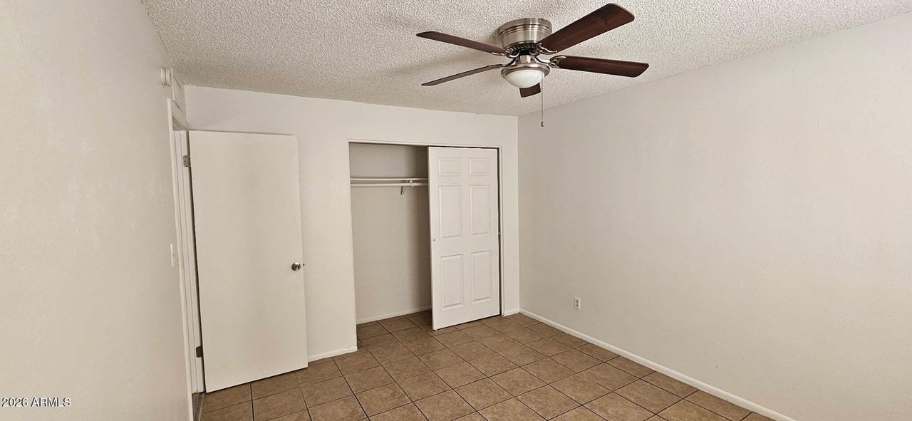 9222 N 35th Ave #3 - Photo 6 of 19