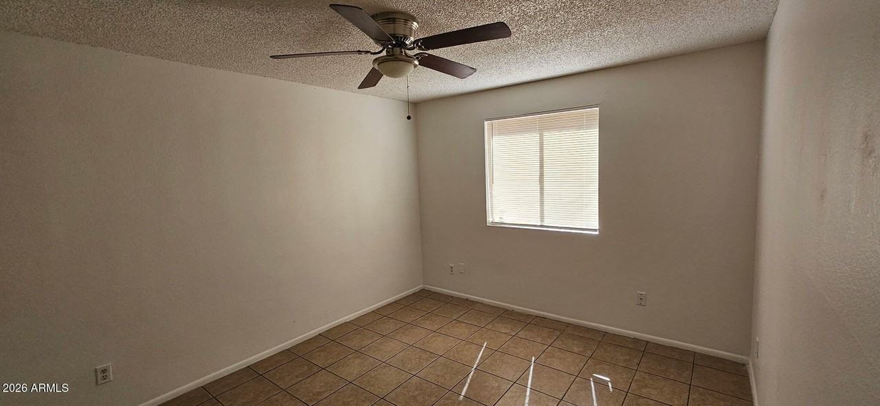 9222 N 35th Ave #3 - Photo 7 of 19