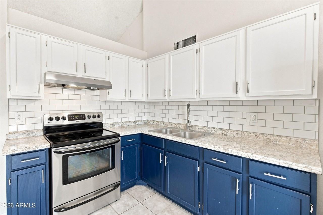 5960 W Oregon Ave #119 - Photo 4 of 16