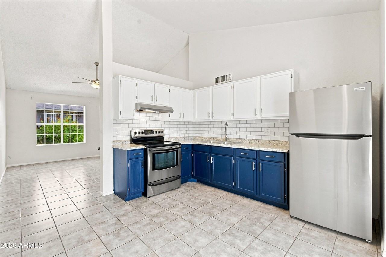 5960 W Oregon Ave #119 - Photo 5 of 16