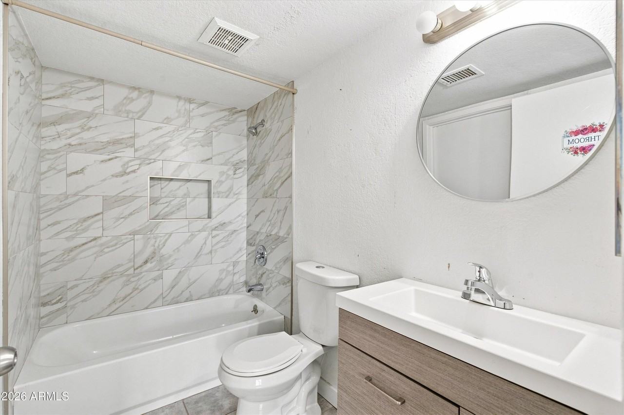 5960 W Oregon Ave #119 - Photo 7 of 16