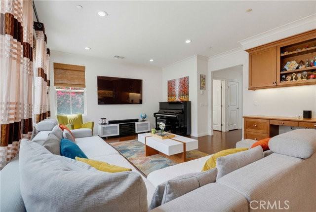 60 Sedgewick - Photo 6 of 8