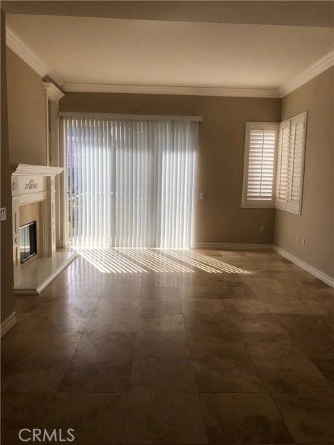 115 15th St - Photo 2 of 7