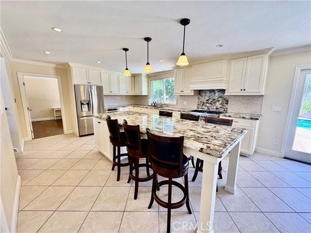 20441 Ravenwood Ln - Photo 5 of 8