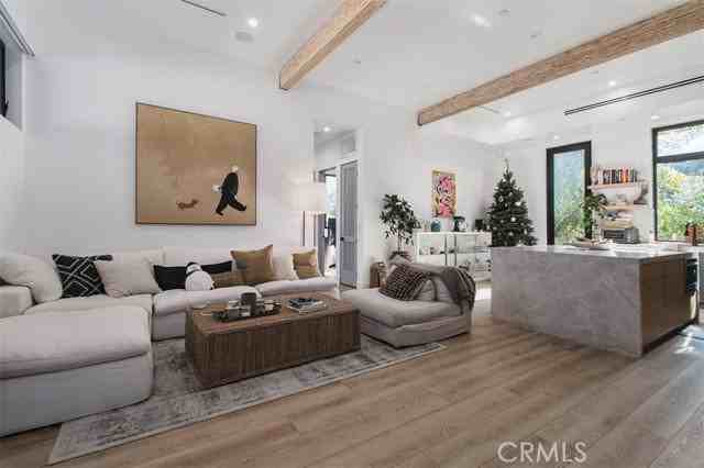 4622 Caritina Dr - Photo 4 of 8
