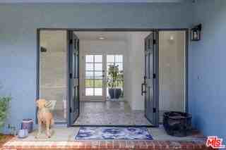3710 Glenridge Dr - Photo 4 of 8