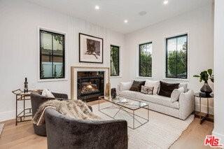 4210 Kraft Ave - Photo 6 of 8