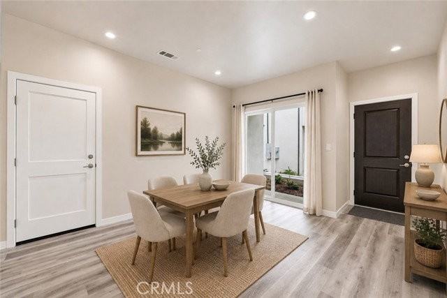 24228 Ocean Ave - Photo 3 of 8