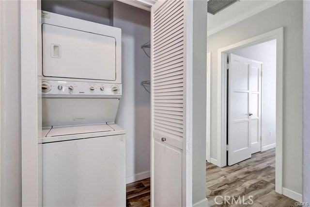 325 Avenue G - Photo 3 of 8