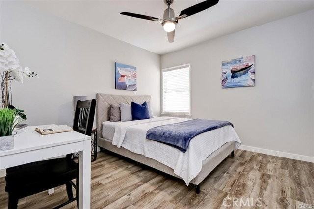 325 Avenue G - Photo 6 of 8