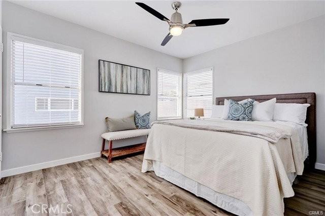 325 Avenue G - Photo 7 of 8