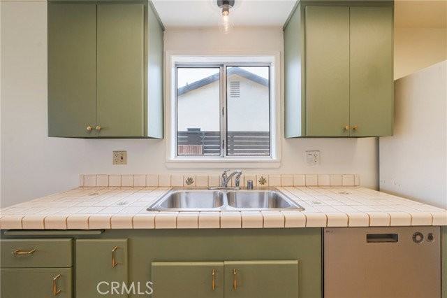 4503 Newton St - Photo 7 of 8