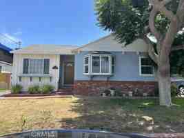 featured image of 944 Cypress St