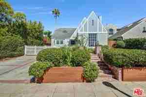 featured image of 10449 Holman Ave
