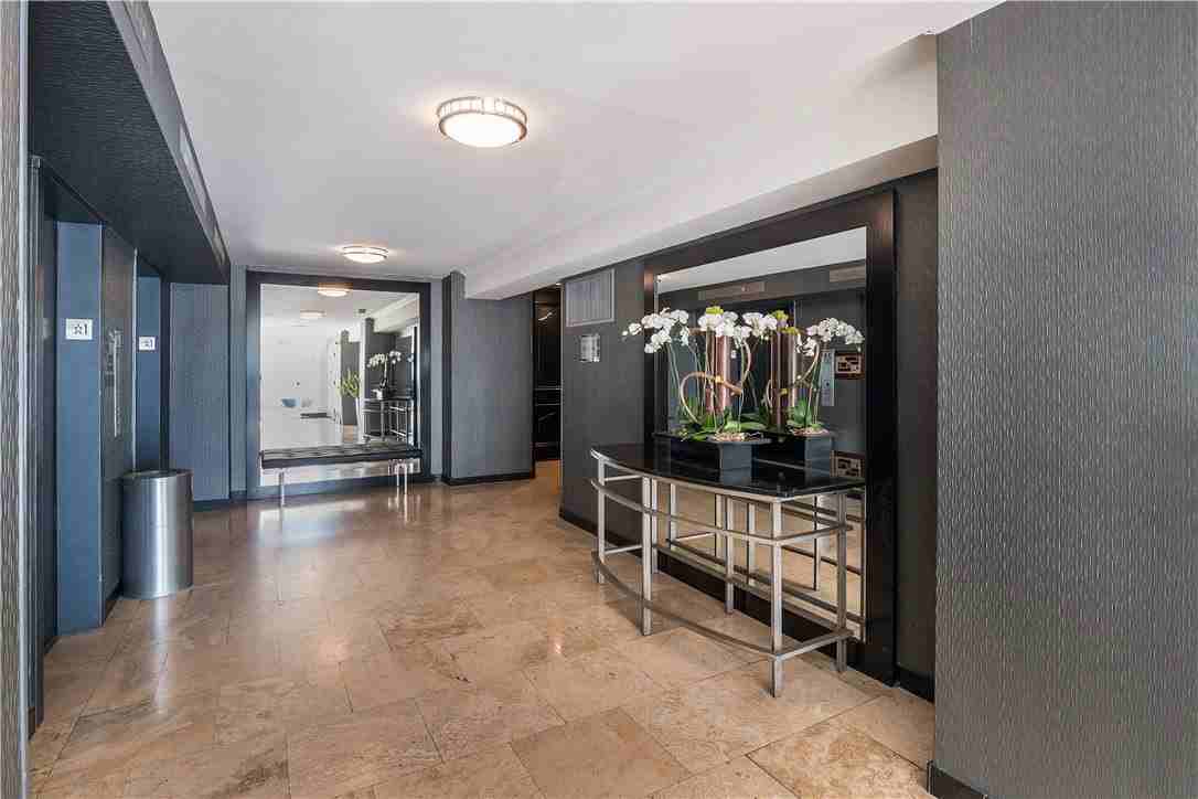 1155 N La Cienega Blvd #711 - Photo 6 of 8