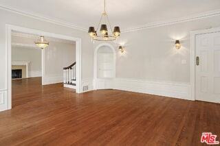 301 S Arden Blvd - Photo 7 of 8