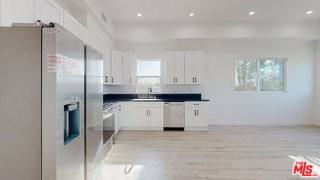 1509 S Cloverdale Ave - Photo 5 of 8