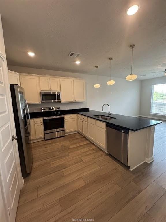 1340 Kingsgate Dr - Photo 6 of 20
