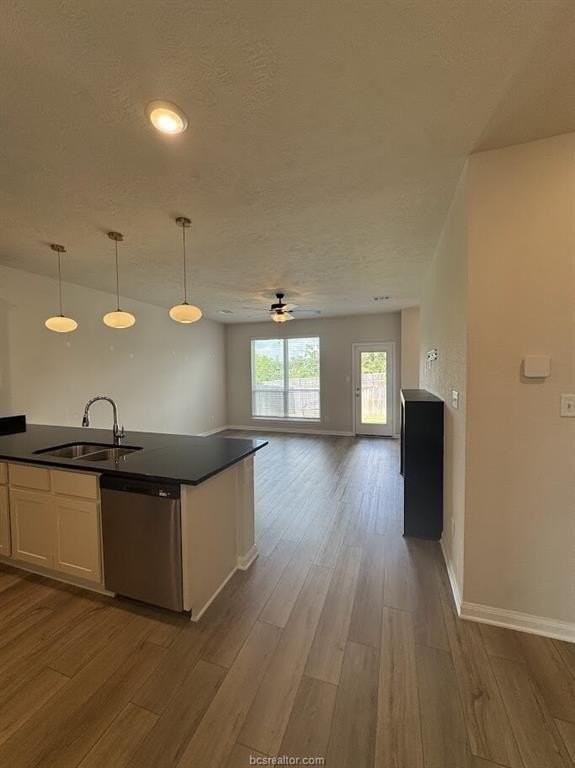1340 Kingsgate Dr - Photo 7 of 20