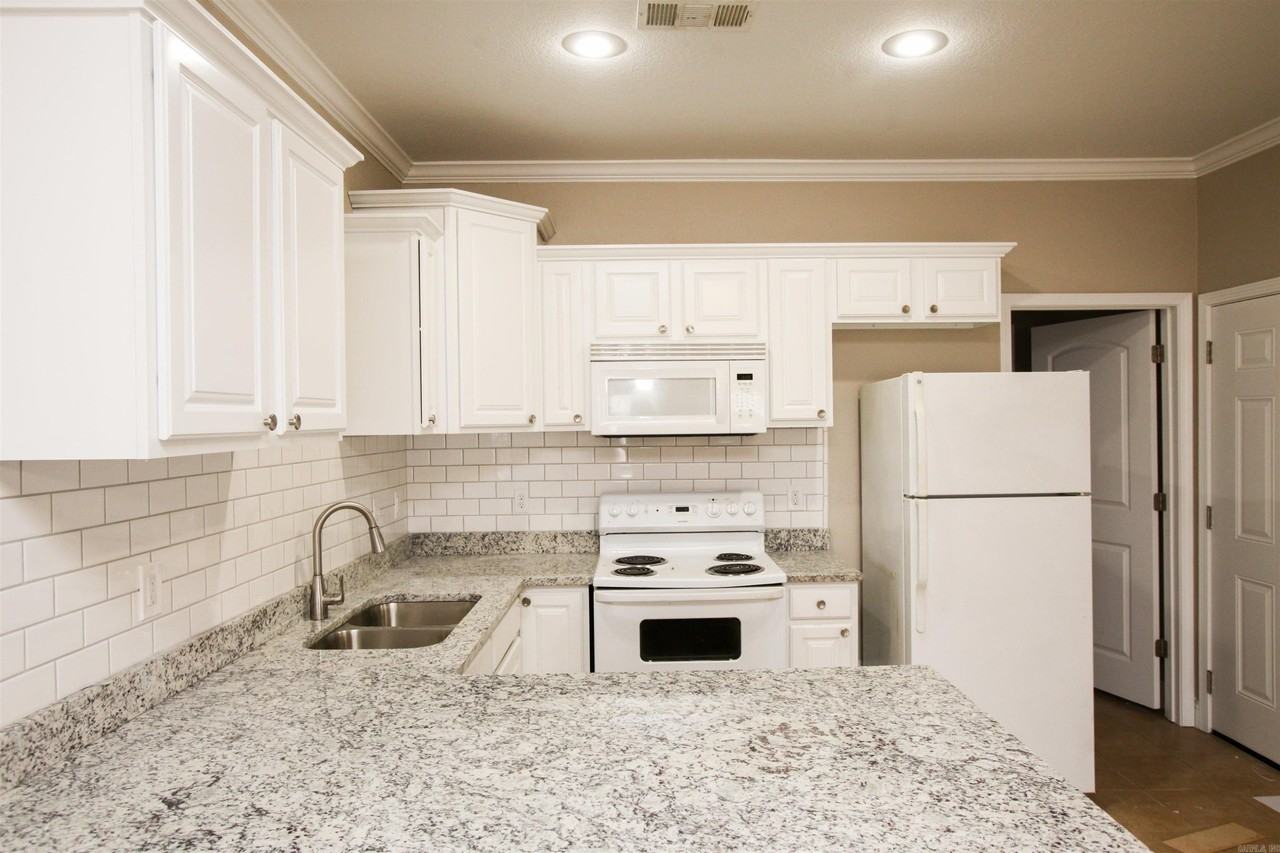1213 Sadie Dr #1 - Photo 5 of 11