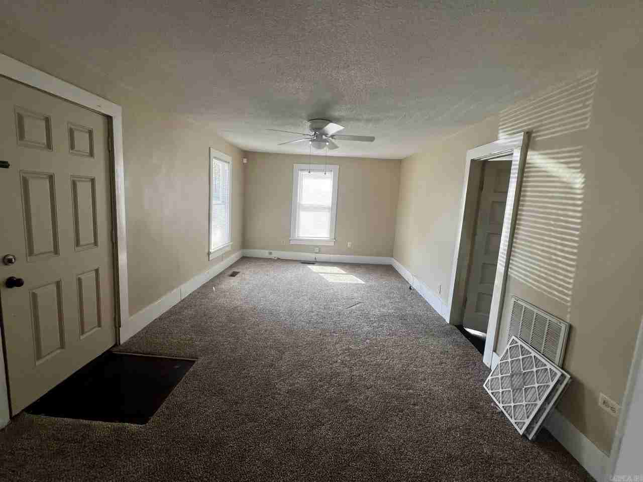 5110 C St - Photo 4 of 4