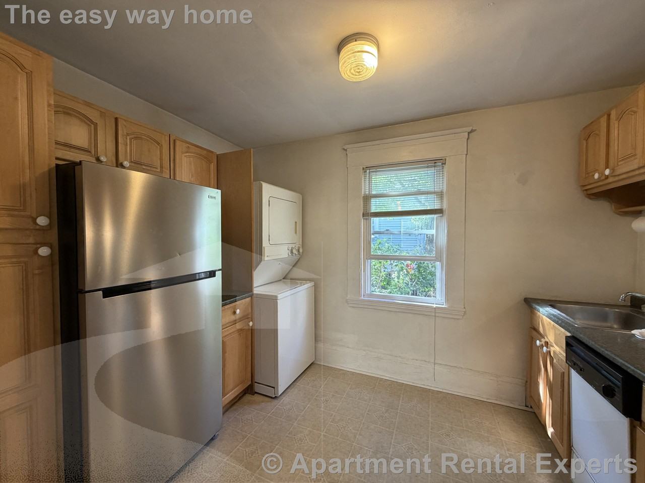 15 Laurel St - Photo 3 of 12