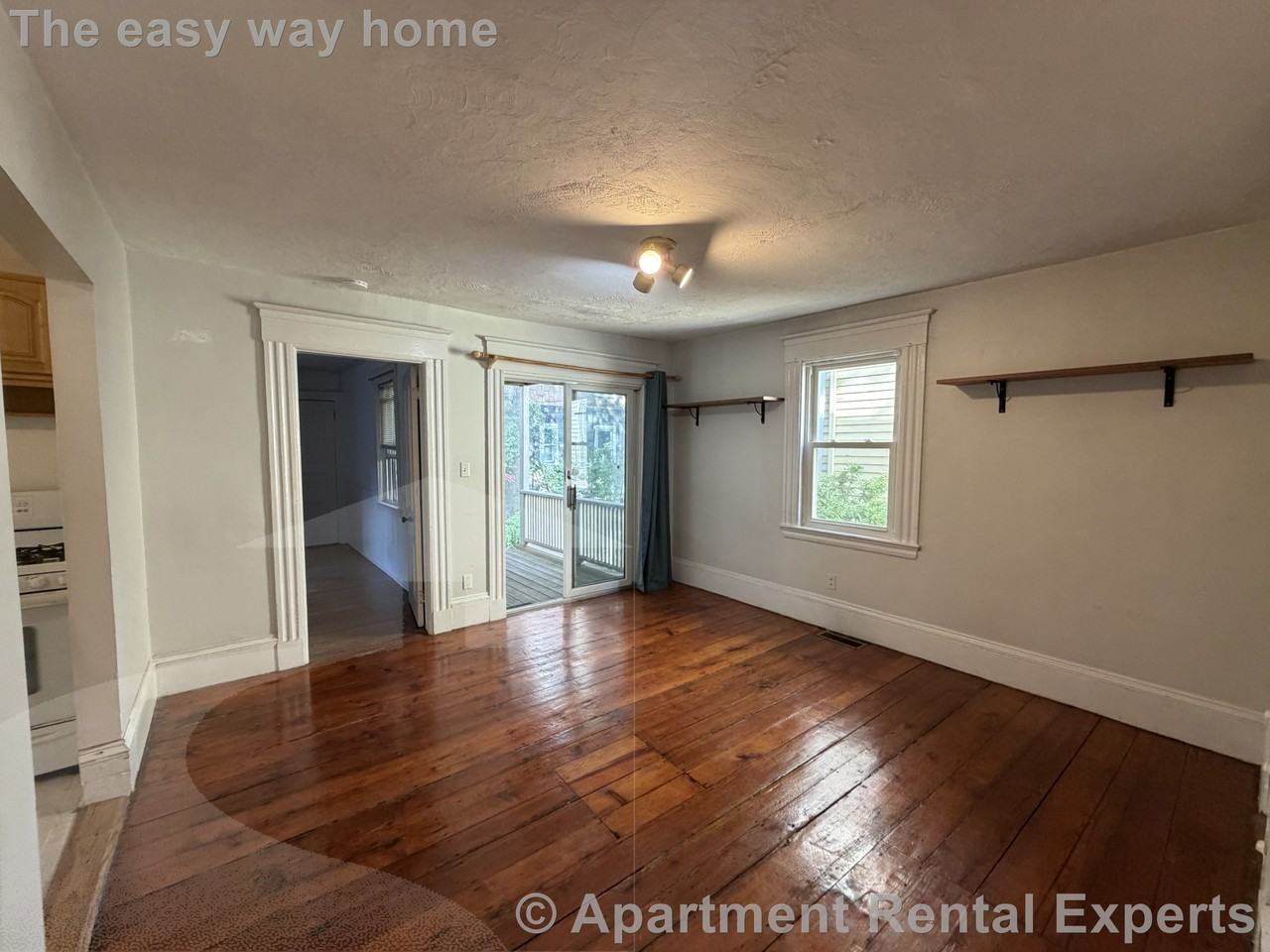 15 Laurel St - Photo 4 of 12
