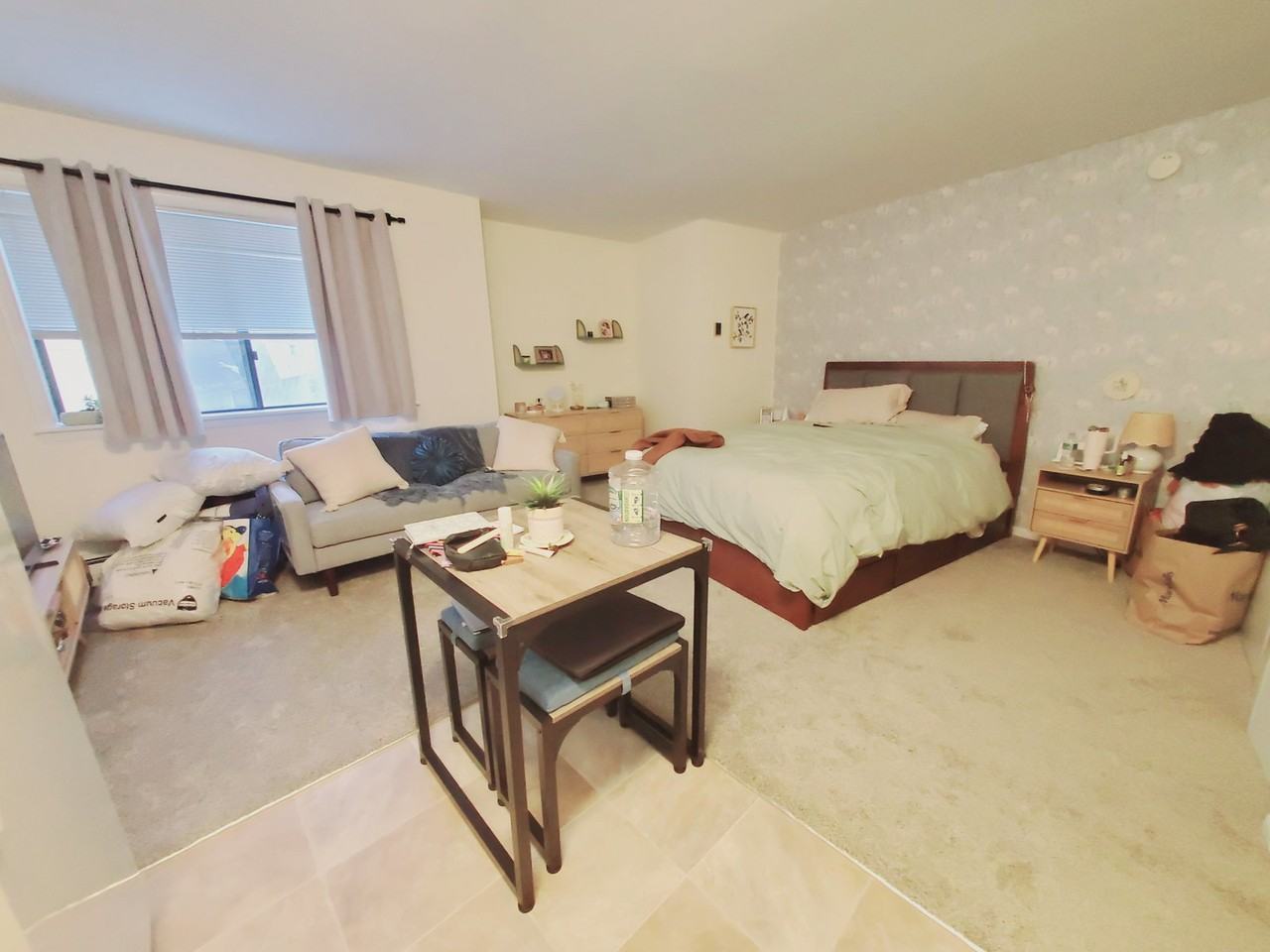 960 Hope St #2 - Photo 3 of 6