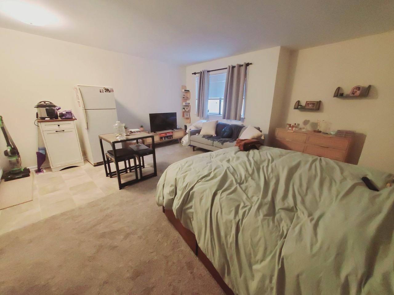 960 Hope St #2 - Photo 4 of 6