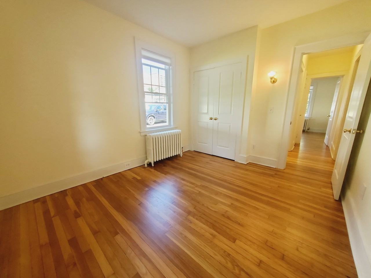 33 Holcomb Ave #1 - Photo 5 of 8