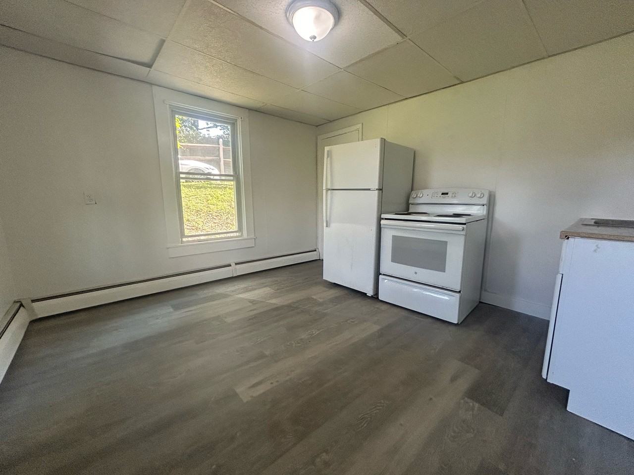 286 Walnut St #286 - Photo 2 of 6