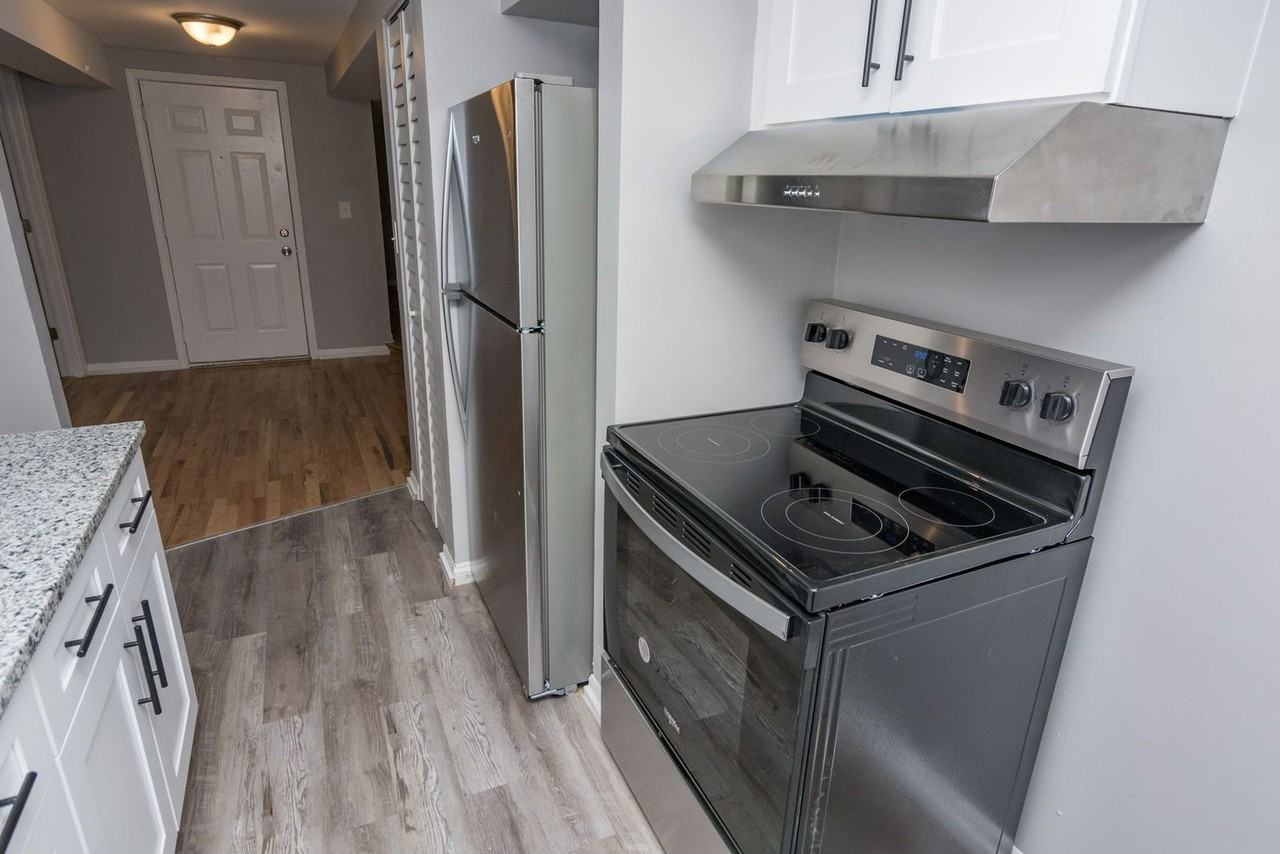 6137 S Indiana Ave #G - Photo 4 of 8