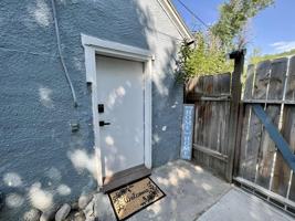 featured image of 612 Howard Ave #1