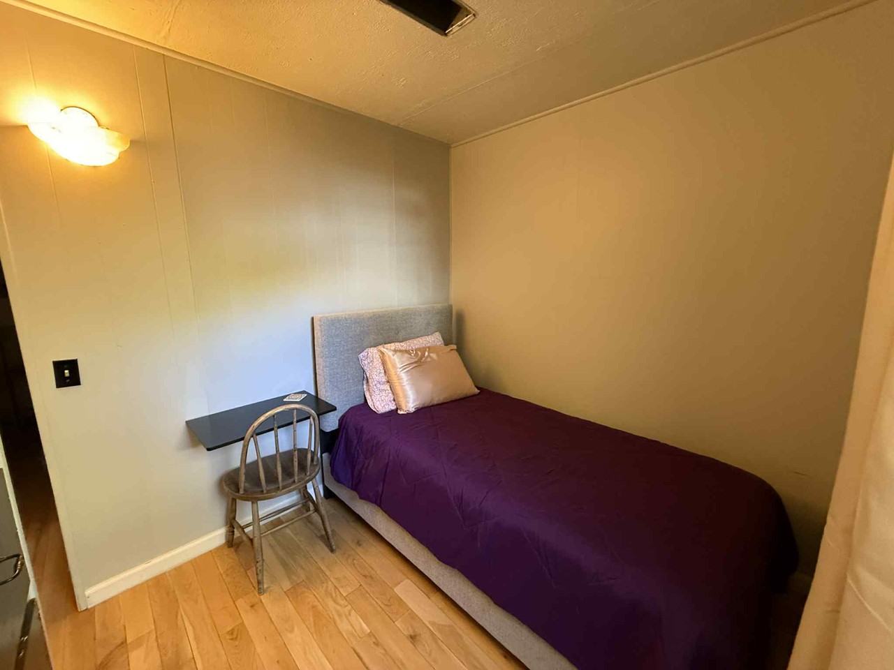 612 Howard Ave #1 - Photo 4 of 25