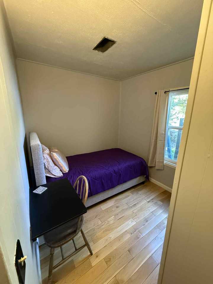 612 Howard Ave #1 - Photo 6 of 25