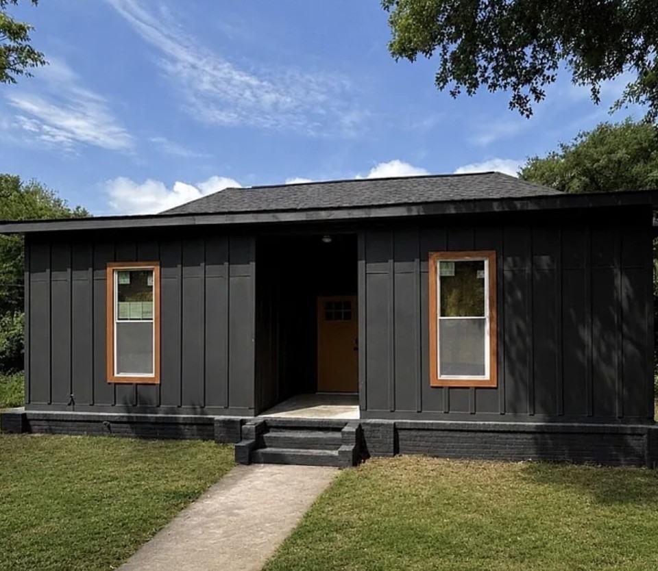 808 Center St #A - Photo 4 of 22