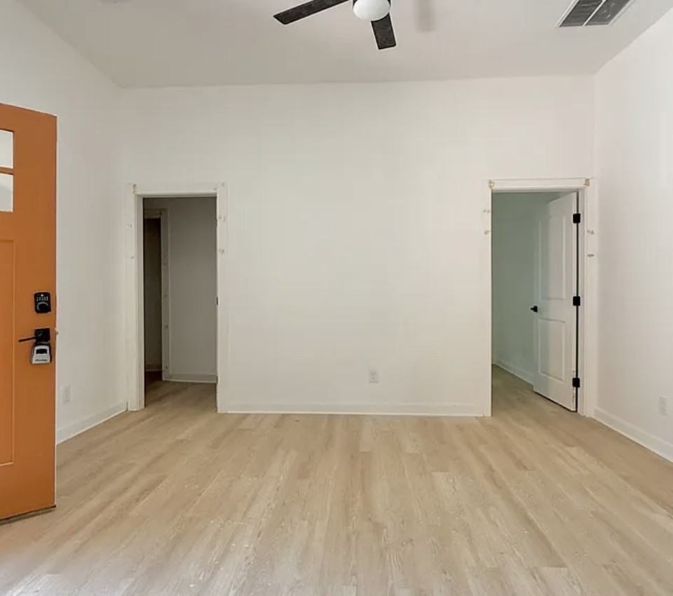808 Center St #A - Photo 6 of 22