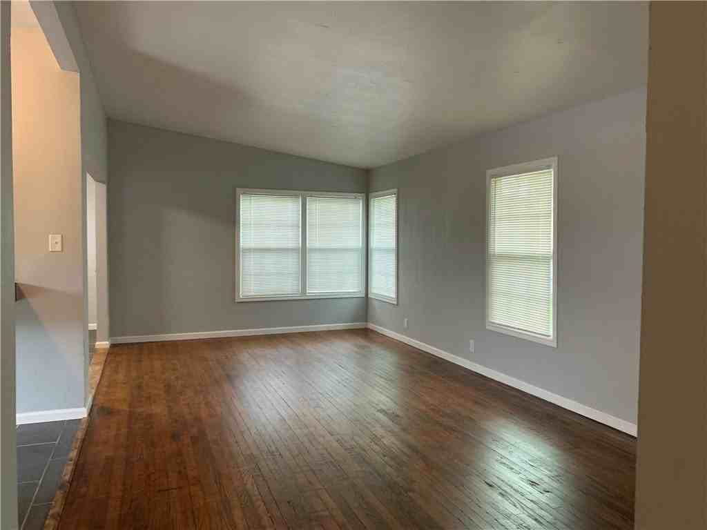 5934 Lucille Dr - Photo 3 of 8